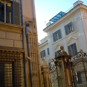 Appartement Via Giulia, Rome
